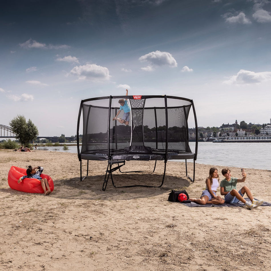 14.1ft BERG Elite Round Trampoline + Safety Net Deluxe
