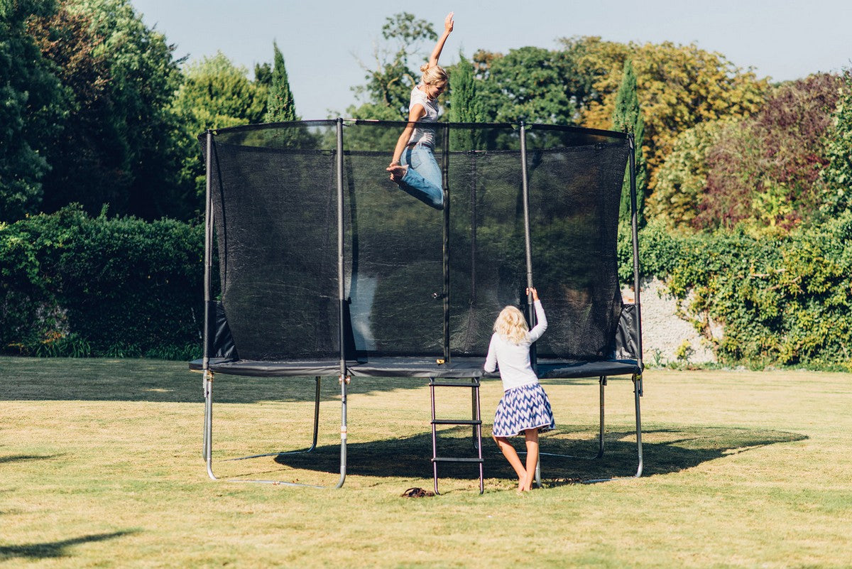Plum magnitude clearance trampoline 10ft